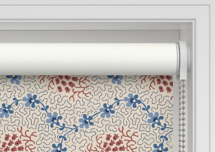 Land & Shore Lorie (Blackout), Red Blue - Twist&Fit Roller Blind - Image 10